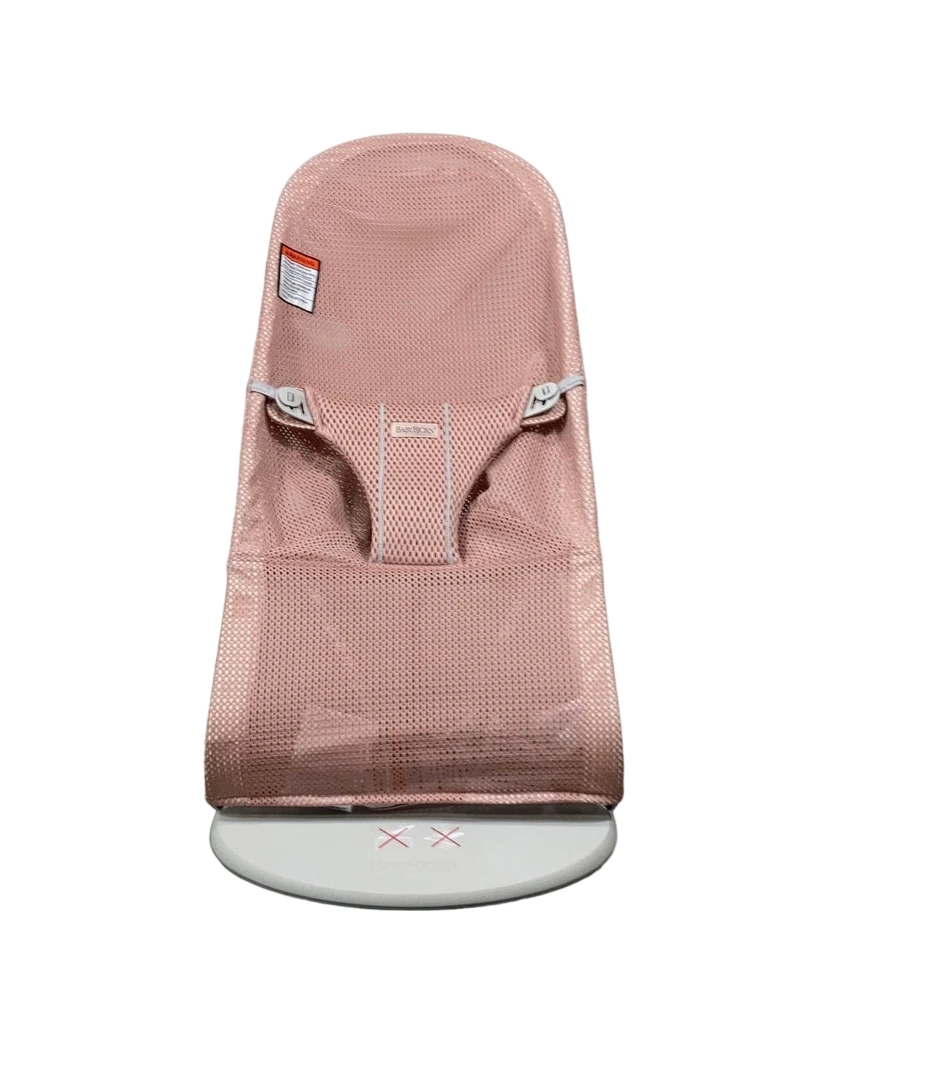 BabyBjorn Bouncer Bliss, Light Gray Frame, Dusty Pink Mesh 3 BabyBjorn Bouncer Bliss, Light Gray Frame, Dusty Pink Mesh - Image 3