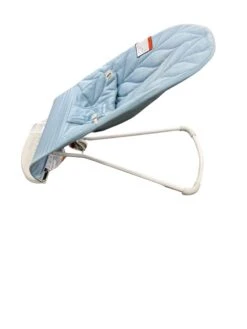 BabyBjorn Bouncer Bliss, Blue Cotton Petal Quilt, Light Gray Frame -GoodBuy Gear Shop 249901dc971f46d6af4f1f49838a7f2f
