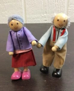 BUNDLE Wooden Dollhouse Dolls -GoodBuy Gear Shop 2e23c42eaa40c4b9c5bcc5c65eab1af0