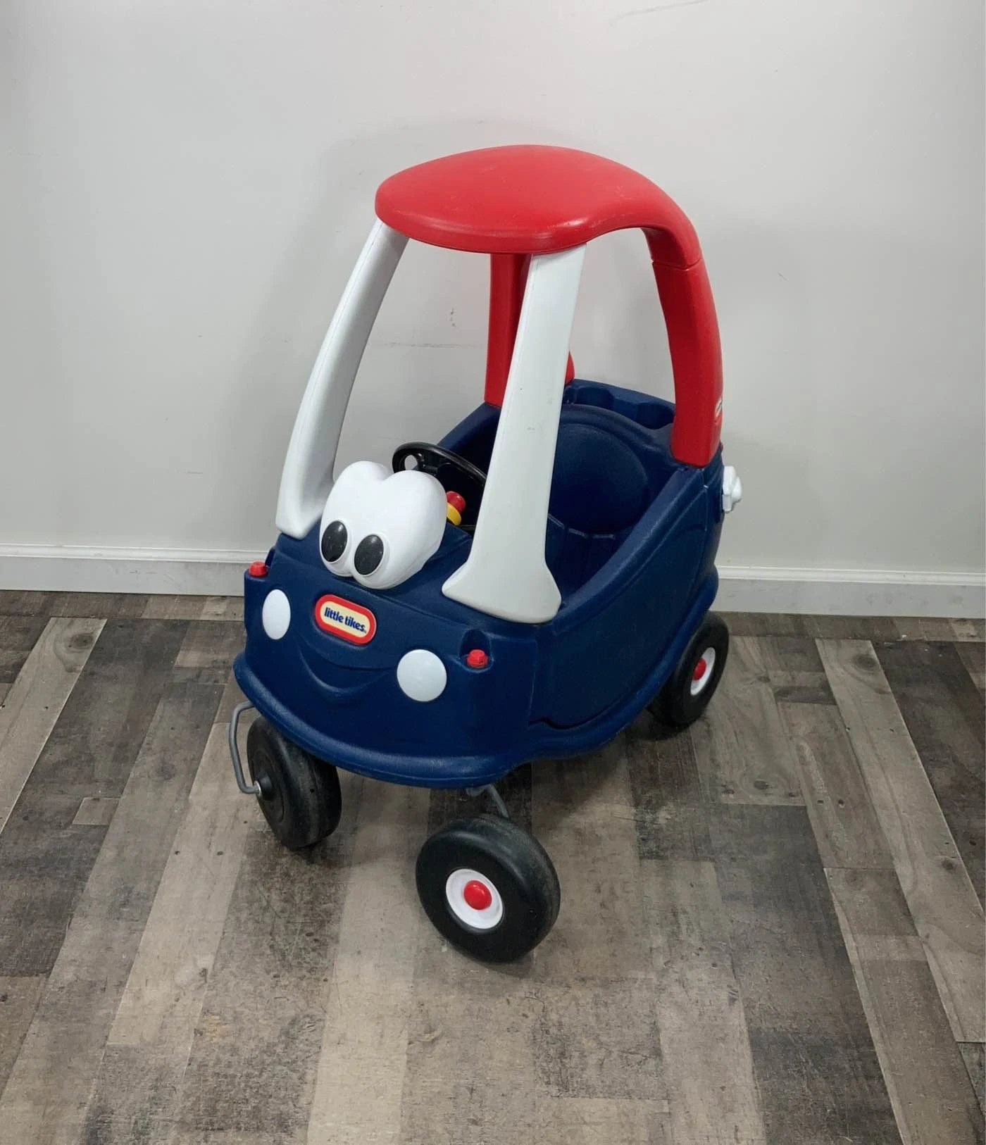 Little Tikes Cozy Coupe, Red White & Blue 1 Little Tikes Cozy Coupe, Red White & Blue
