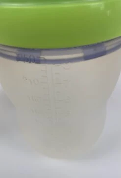 Comotomo Bottles, 2 Pack, Green -GoodBuy Gear Shop 755b2899fdbdee2d80d7d5167699ede3