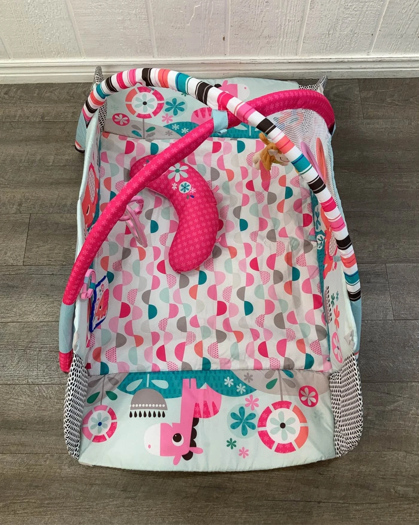 Bright Starts 5-in-1 Your Way Ball Play Activity Gym, Pink 2 Bright Starts 5-in-1 Your Way Ball Play Activity Gym, Pink - Image 2