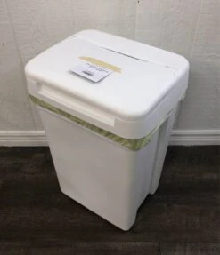 Cloth Diaper Pail, With Two Thirsties Diaper Pail Liners