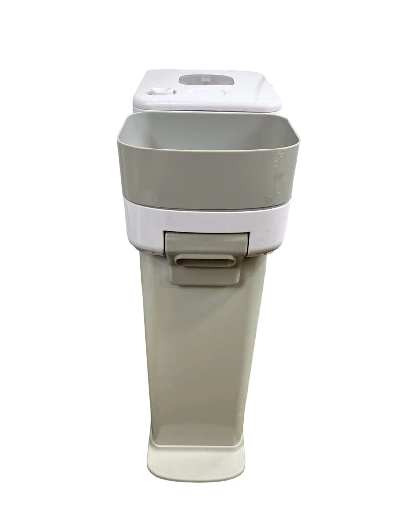 Skip Hop Nursery Style Diaper Pail 1 Skip Hop Nursery Style Diaper Pail
