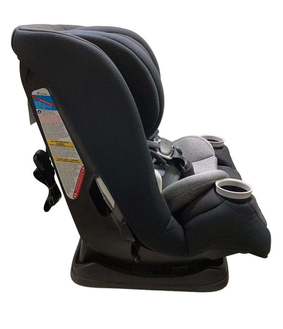 Maxi-Cosi Pria Max All-in-One Convertible Car Seat, Essential Black, 2024 2 Maxi-Cosi Pria Max All-in-One Convertible Car Seat, Essential Black, 2024 - Image 2
