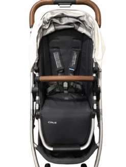 UPPAbaby CRUZ Stroller, 2018, Loic (White) -GoodBuy Gear Shop dfb27aad 9469 4da6 ab48 5170e8a8e48a