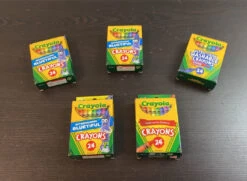 BUNDLE Arts And Crafts, Crayola Crayons