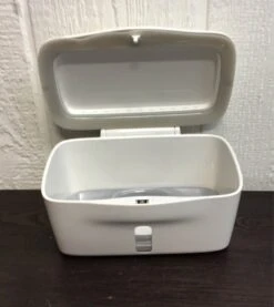 OXO Tot Perfect Pull Wipes Dispenser, White -GoodBuy Gear Shop e0ad433be6da2e87e80d565ef1ea21dd