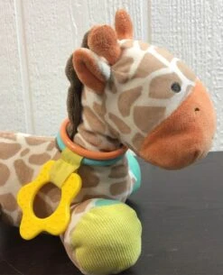 Carter’s Developmental Giraffe -GoodBuy Gear Shop e12ec6d07326b6c8a0fe5beeff1edeb9