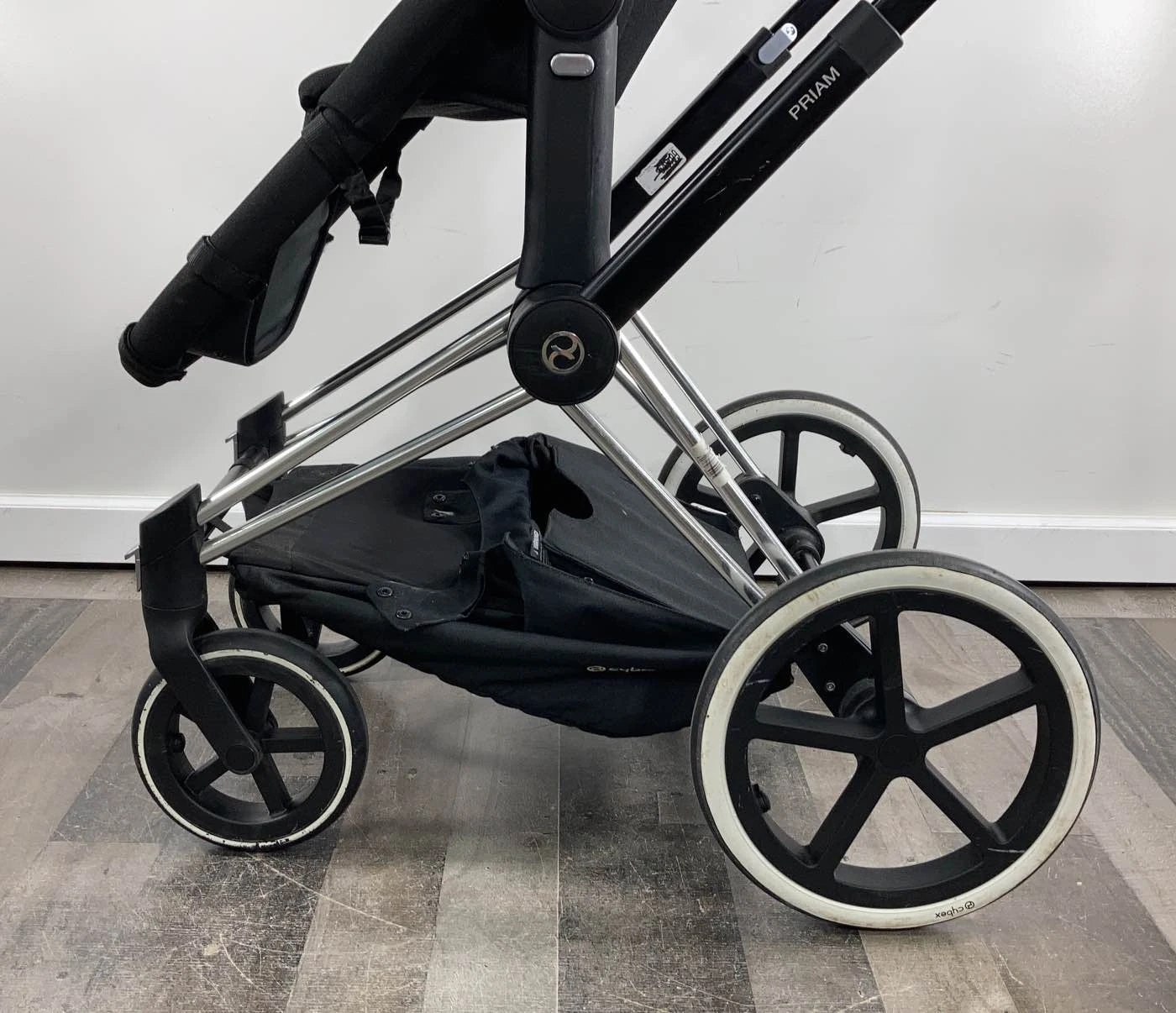 Cybex PRIAM Stroller, Deep Black 8 Cybex PRIAM Stroller, Deep Black - Image 8